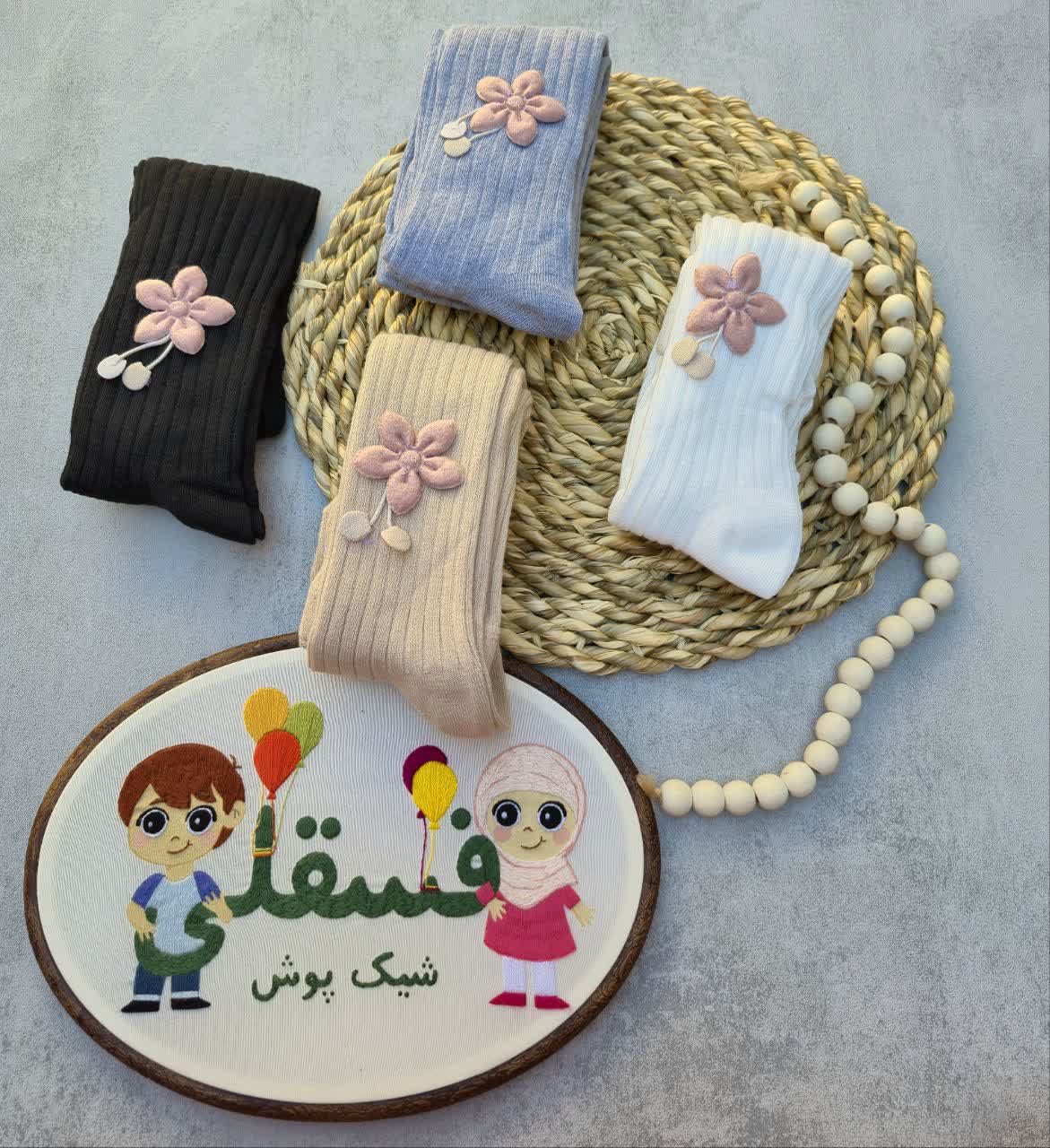 جوراب شلواری طرح گل